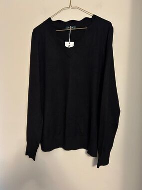 Ofeefan very soft black long sleeve pullover V-neck scalloped edges   Size L